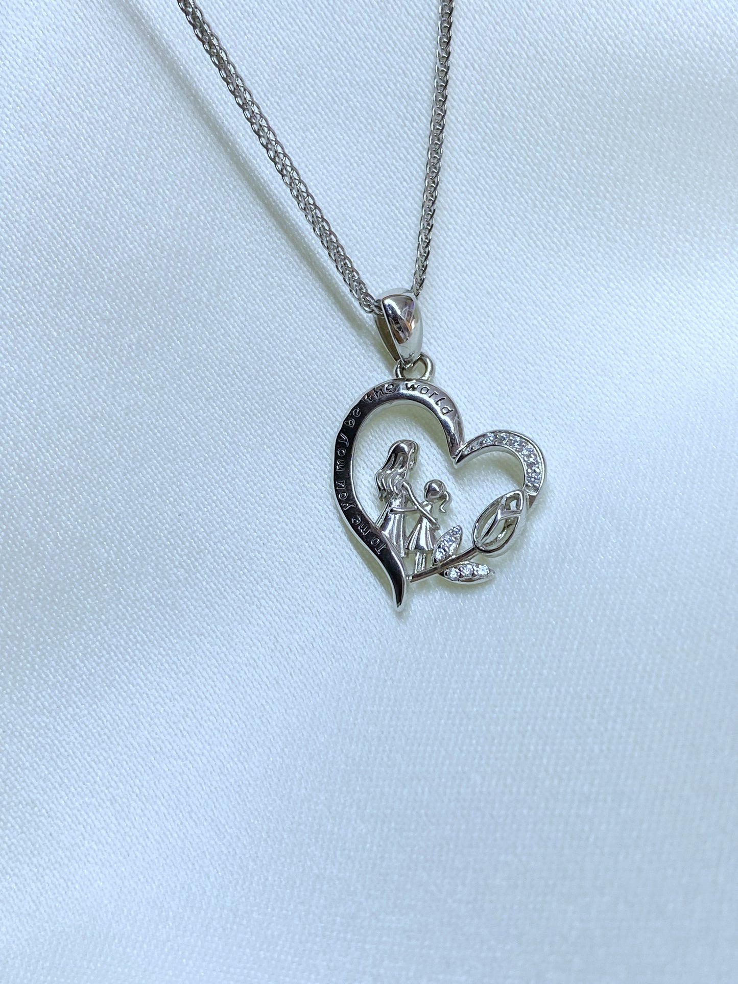 Cadenita mamá, eres mi mundo