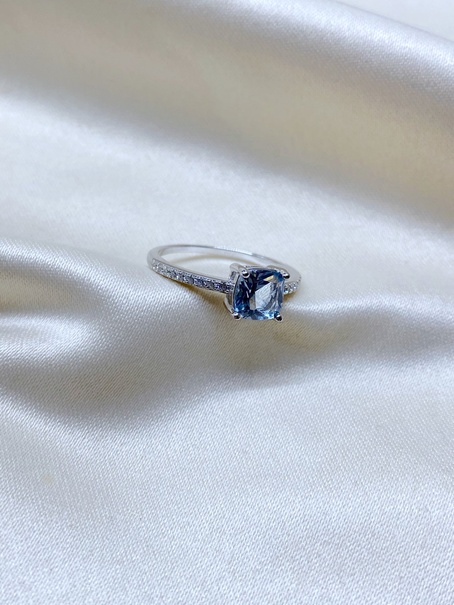 Anillo Cinderella