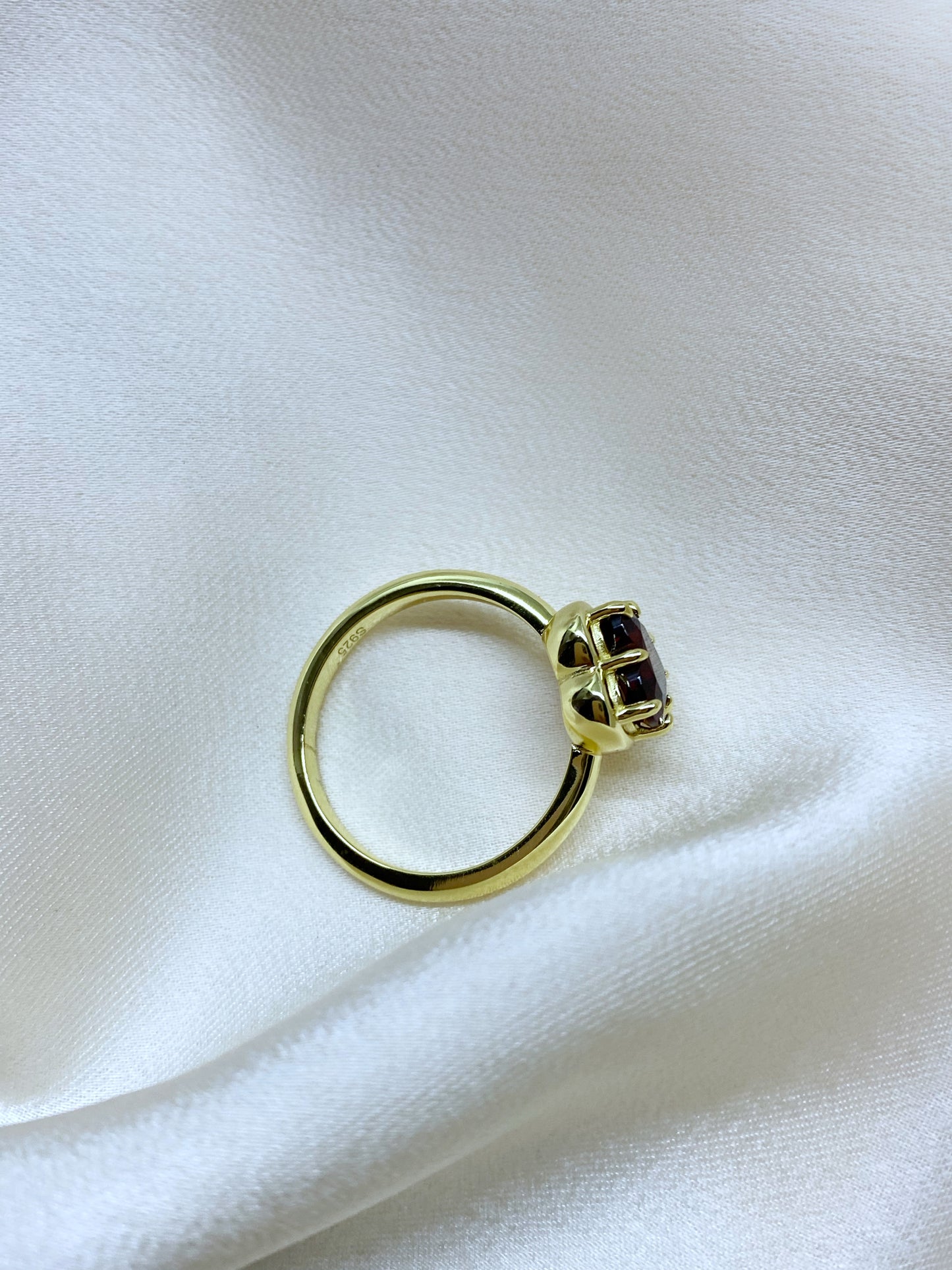 Anillo Corazón de la Reina