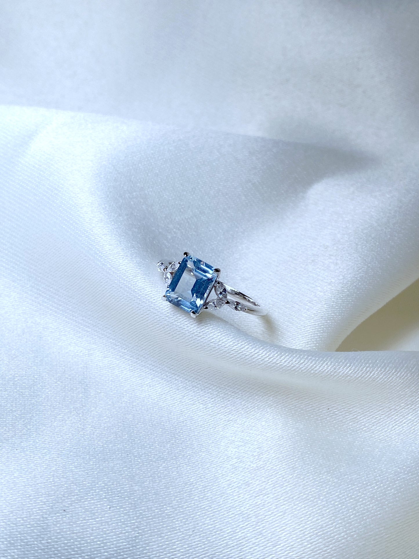 Anillo Valentina Sky Blue