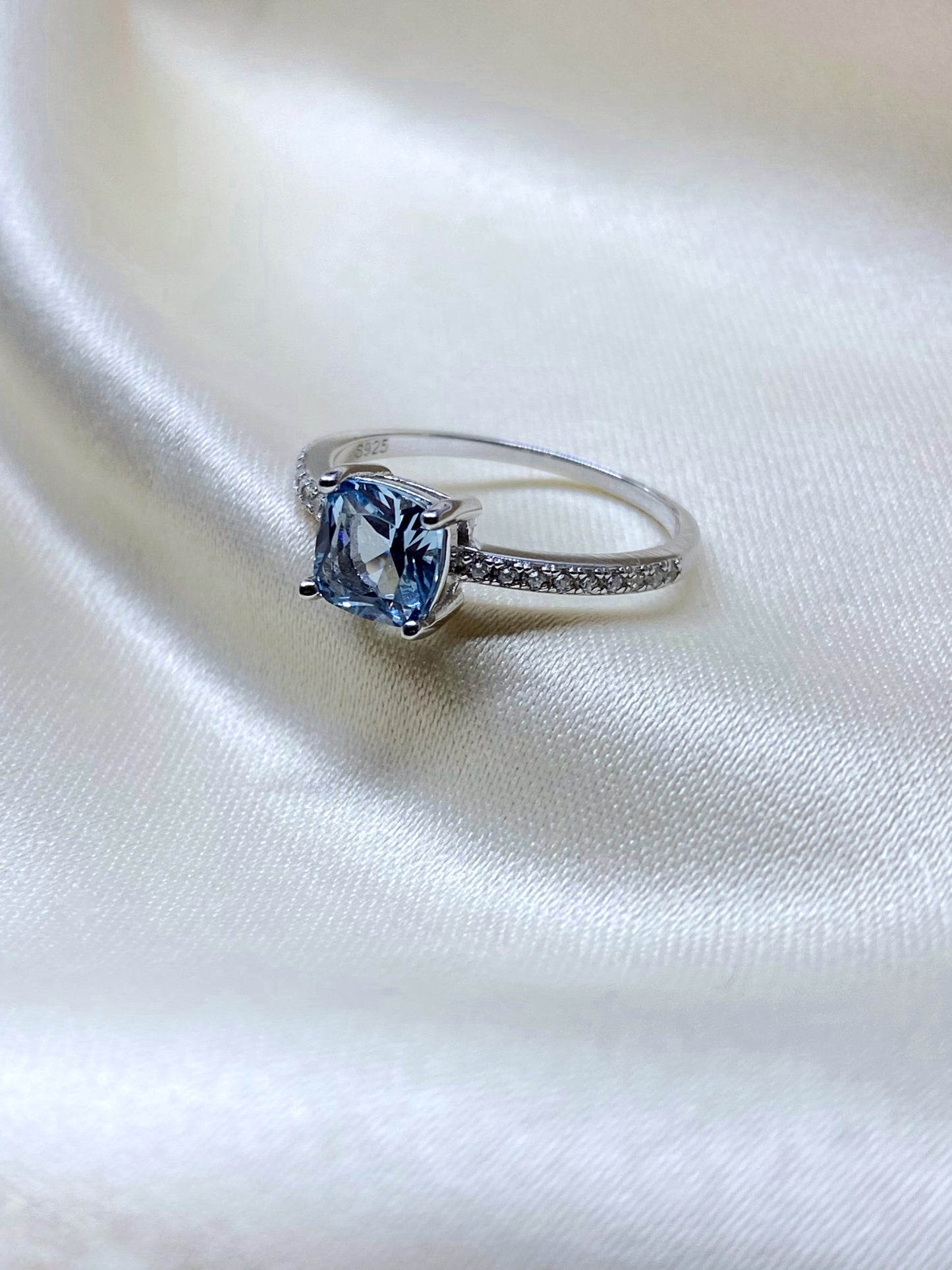Anillo Cinderella