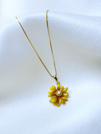 Cadenita flor amarilla