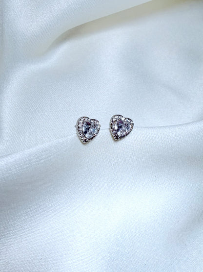 Aretes Amore