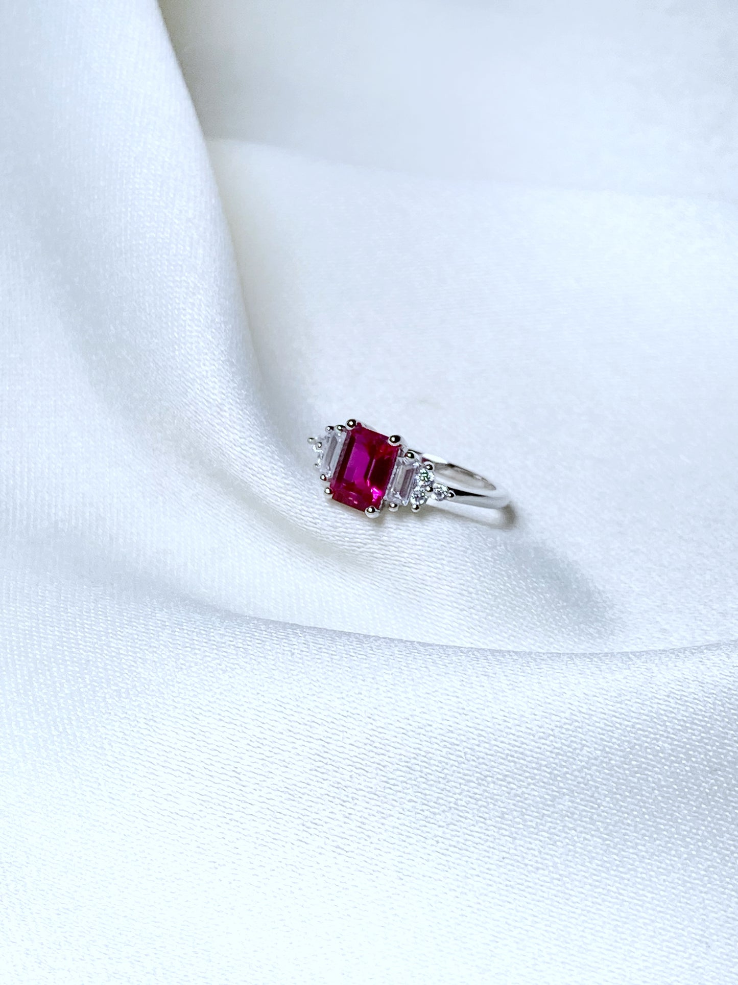 Anillo Miranda
