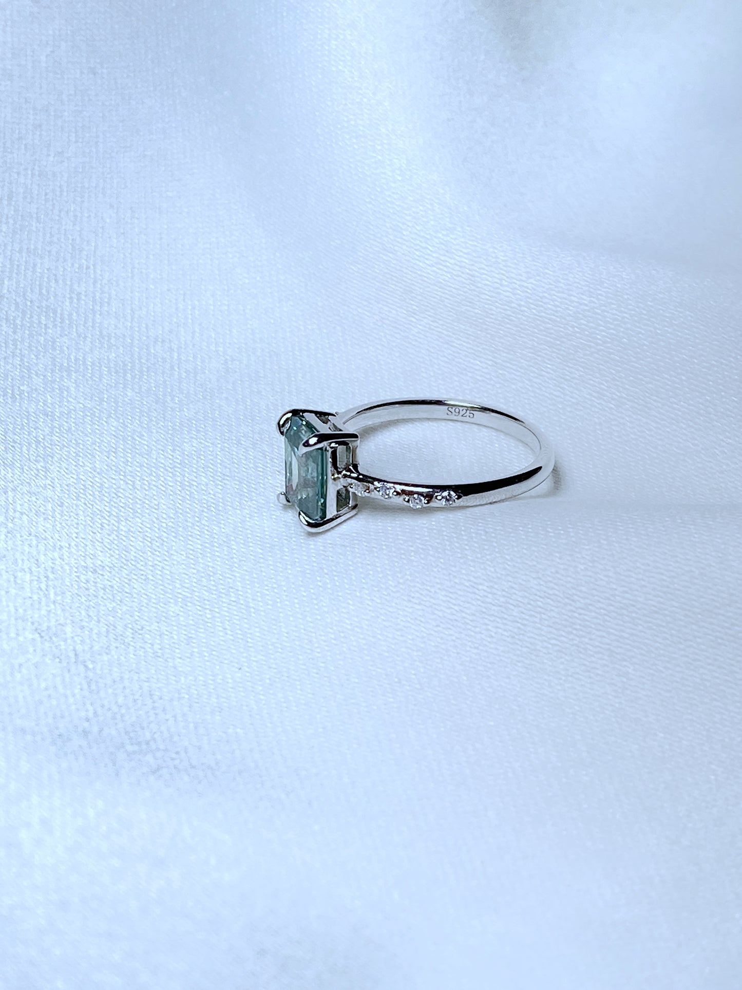 Anillo Flora