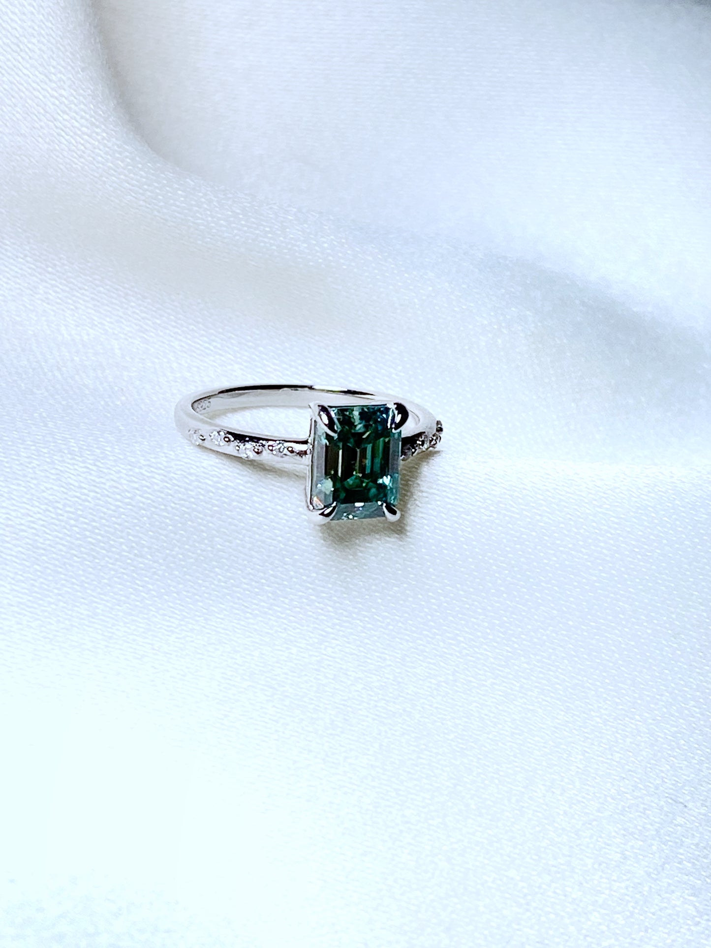 Anillo Flora