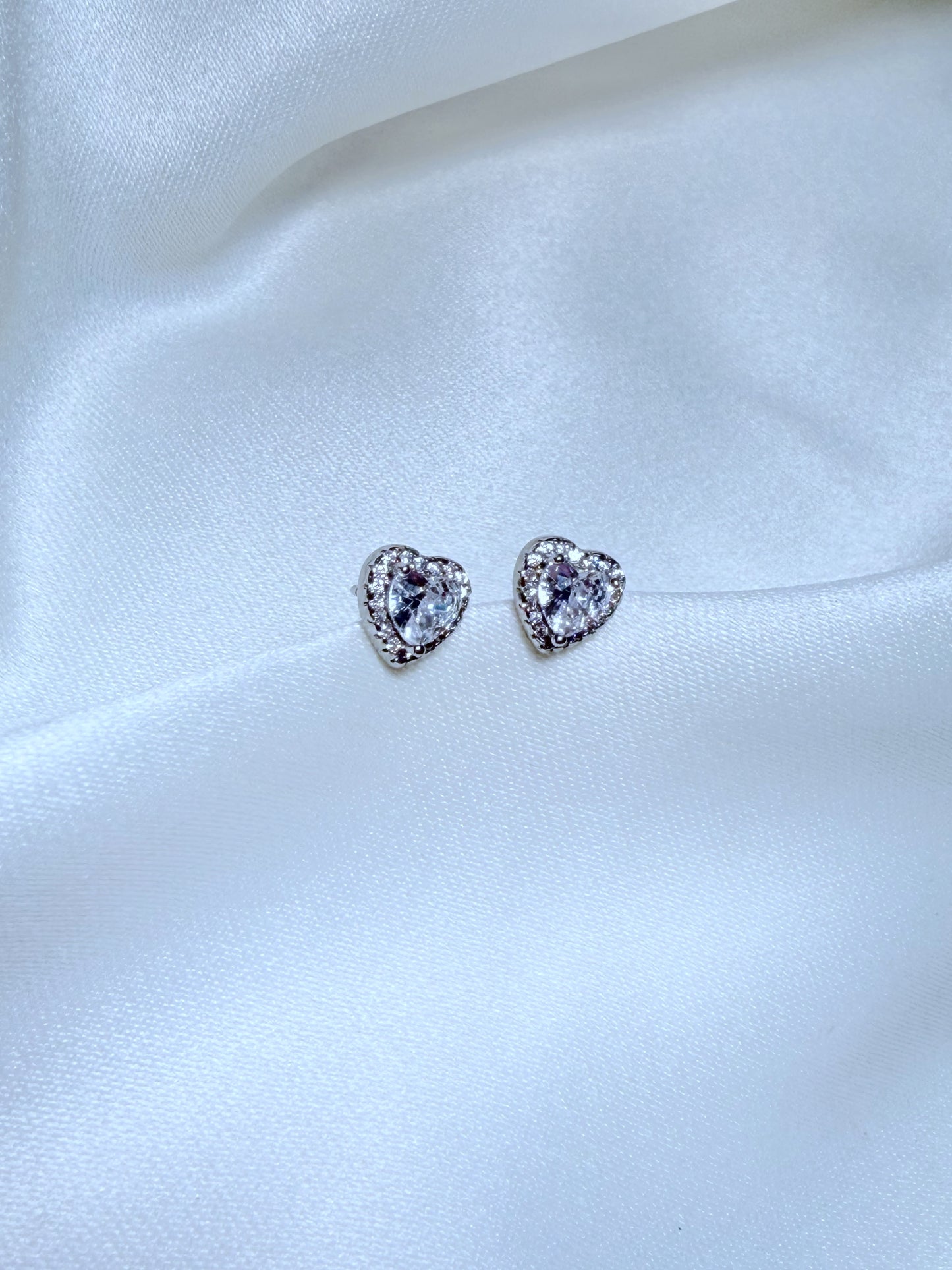 Aretes Amore