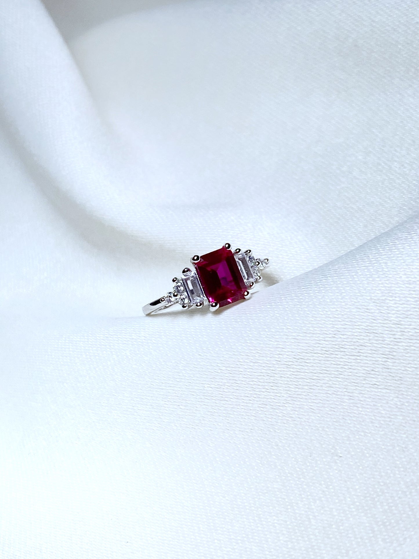 Anillo Miranda