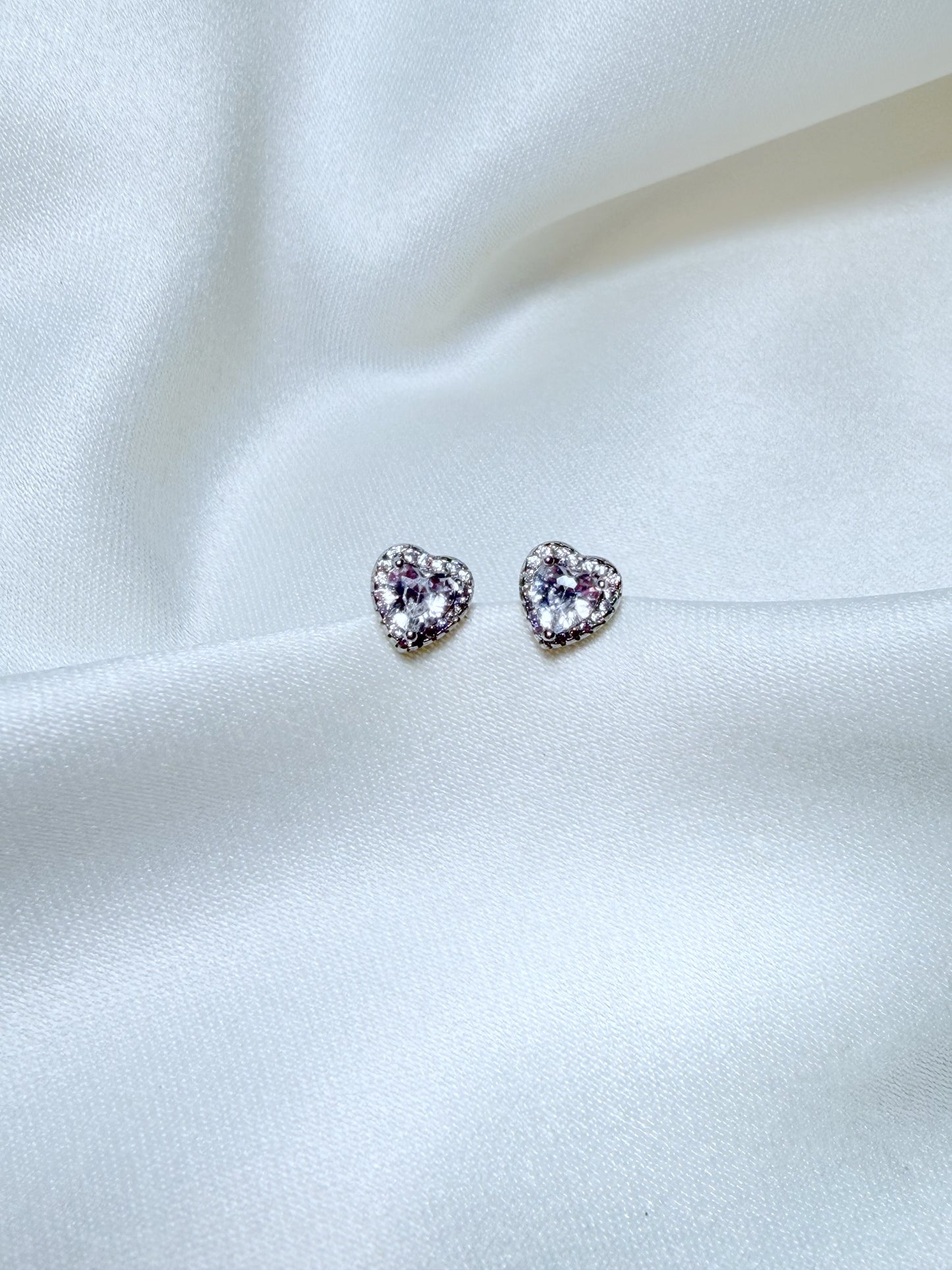 Aretes Amore