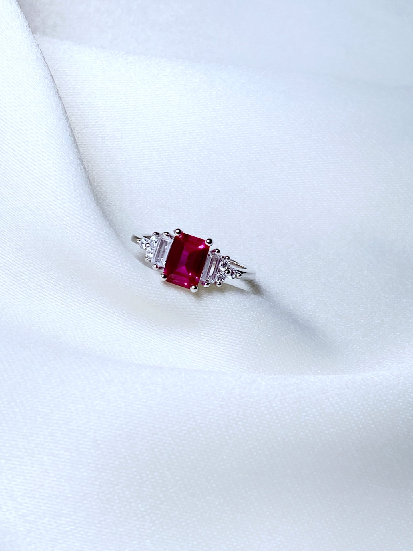 Anillo Miranda