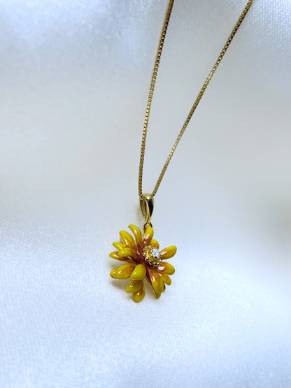 Cadenita flor amarilla