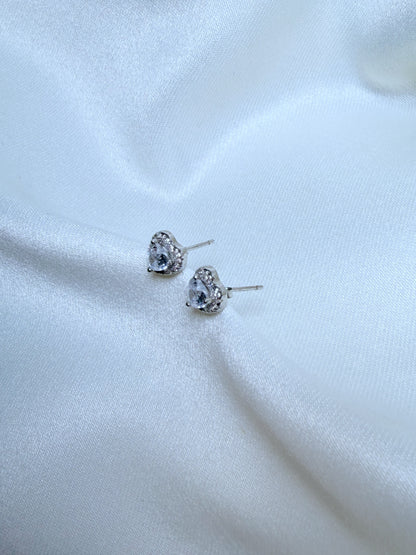 Aretes Amore