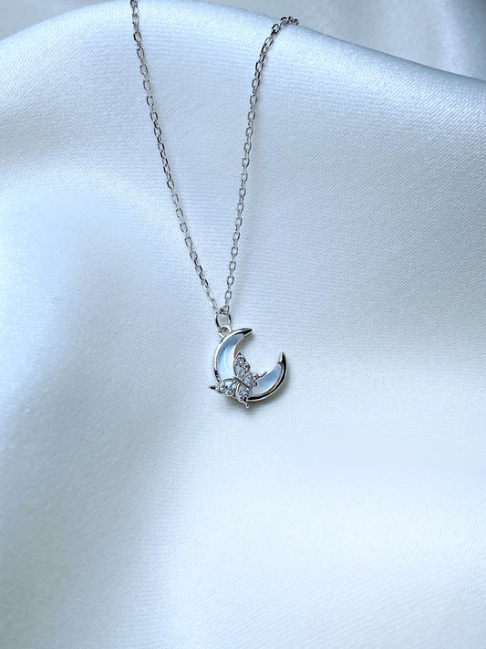 Cadenita Luna y mariposita